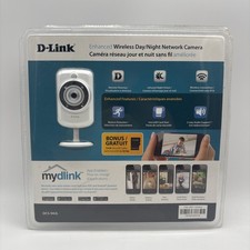 D-Link Enhanced Wireless Day/Night Network Camera DCS-942L New Sealed picture