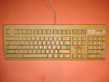 Vintage Compaq keyboard RT235BTW 123754-001A PS/2 Off White* picture