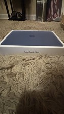 Apple MacBook Neo 13
