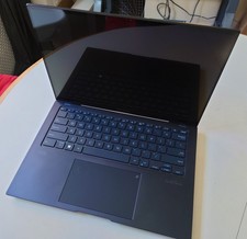 ASUS Zenbook Pro 14 UX6404V 14