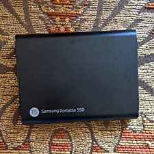 Samsung Portable SSD T5 2TB USB-C External SSD Black MU-PA2T0B picture