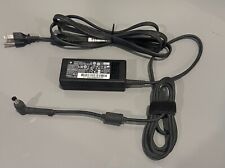 Genuine HP AC Adapter 740708-001 19.5v Charger picture