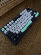 Custom Creamy Mechanical Keyboard- NAVY ZOOM75- Fully Custom Build With Extras picture