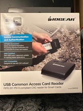 IOGEAR Smart Universal Portable USB Common Access Card Reader GSR202 picture