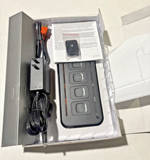 Kensington Share Central 5 for USB Device Sharing with Power Supply picture