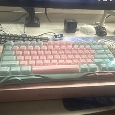 GravaStar Mercury K1 Lite Mechanical Keyboard Pink/Blue English QWERTY picture
