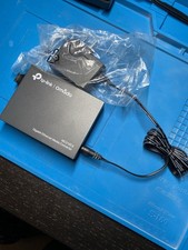 TP-Link Omada MC210CS Gigabit Ethernet Media Converter Layer 2 SFP RJ-45 picture
