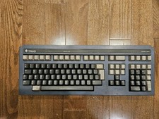 Vintage Triad Keyboard Model No. 1013239 cherry black picture