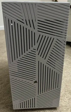 Corsair 275R Airflow Tempered Glass Mid Tower Gaming Case - White CC9011182WW picture