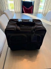 Tumi Alpha Deluxe rolling laptop bag 26104DH - excellent condition . picture
