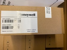 Honeywell CT40 / CT40 XP Wearable Set (CT40-WS-PB) inc 2D Ring Scanner - picture
