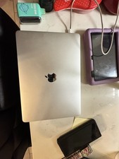  Apple MacBook Pro 13