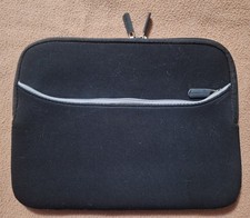 SYLVANIA TABLET ZIPPER  SLEEVE Black Neoprene Bag for 8.5