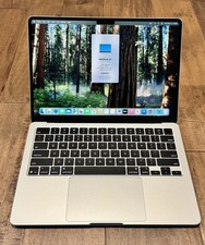 Apple MacBook Air 13-inch M4 Chip 16GB RAM 512GB SSD '' Rеаd dеѕсriрtiоn '' picture