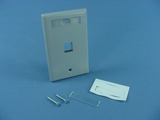 Leviton Gray Quickport 1-Port ID Window Flush Wallplate 1-Gang Cover 42080-1GS picture