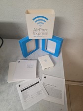 Apple AirPort Express AirTunes Base Station A1084 2004 w/ Box & Inserts picture