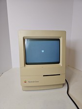 Macintosh Classic M1420 Apple Computer 1990 Vintage Powers On picture