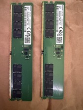 SAMSUNG 32GB DDR5 5600 UDIMM (2 x16GB) M323R2GA3PB0-CWM picture