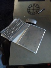 Motorola ET1 Enterprise 4GB, Wi-Fi, 11 In Platinum  picture