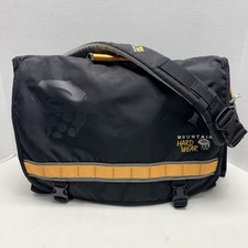Mountain Hardwear Sentinel Black Messenger Laptop Bag Padded Crossbody Strap picture