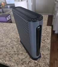 Motorola MB8611 DOCSIS 3.1 Cable Modem 2.5Gbps 1-Port LAN MB8611-30 picture