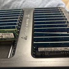 Hynix (4gig) 2x2gig PC3-12800S DDR3-1600MHz HMT425S6AFR6A Laptop Memory picture