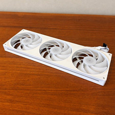 NZXT RGB 3-Fan Module White picture
