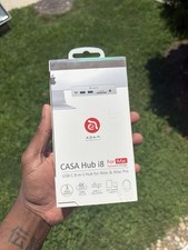 ADAM elements CASA Hub i8 USB-C 8-in-1 Hub HDMI USB-A SD 3.5mm 4K Silver picture