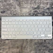 Apple Wireless Keyboard A1314 Bluetooth Aluminum Silver White Mac iPad Genuine picture