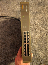 TP-LINK TL-SG1016D 16-Port Gigabit Unmanaged Layer 2 RJ-45 Switch picture