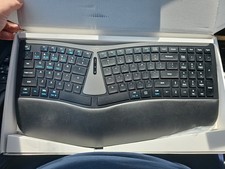 Nulea RT05B Wireless Ergonomic Keyboard Split Keyboard with Cushioned Wrist Rest picture