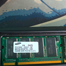 Samsung 768MB Kit (3x256MB) DDR SO-DIMM PC2700S DDR-333 200-Pin Non-ECC picture