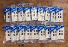Lot of 18 - NEW Leviton Cat. No.  41080-4WP - 4 Port Wallplate, White. picture