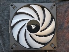 Corsair iCUE AF140 RGB ELITE 140mm PWM Case Fan White Blades RT6-24267-AF140-NOB picture