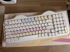 YUNZII C98 Cake Meow Wireless Mechanical Keyboard - Beige w/ Candy Switches picture