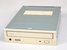 Toshiba XM-6702B IDE ATAPI CD-ROM Drive Drive, 5.25 Inch, Retro, Beige picture