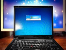 IBM ThinkPad T43 🌈RaRe🌈 Vinage PC Laptop with Docking Station WinXP picture