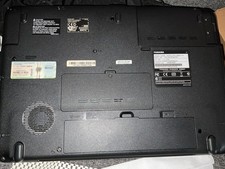 Toshiba Satellite L450D-113 AMD Sempron SI-42 4GB 250GB SSD Win7 Silver picture