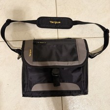 Targus CityGear Mini Messenger iPad Tablet Bag Soft Case 12”x 9” TSM148-50 picture