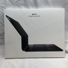 Apple Magic Keyboard iPad Pro 13
