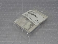 LOT OF 160 COMMSCOPE 6644117401 FACEPLATE KIT 4 PORT ANGLED 2-GANG WHITE T167944 picture