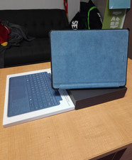 Microsoft Surface Pro 11th ed. 512GB SSD, 16GB RAM w/ Keyboard & Slim Pen bundle picture