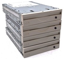Lot of 4 Iomega Internal Zip Drives | Zip 100 / Zip 250 | See Photos / Descript picture