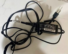HP Power Adapter NSW25660, 19.5 volts DC, 3.33 amps, 65 watts picture
