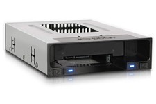 ICY DOCK Tray-Less 2.5 and 3.5 SATA SSD/HDD Docking Enclosure for External 5.25 picture