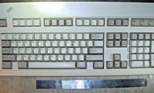 IBM Clicky keyboard Vintage Nov 1989 Model M 1391401 buckling spring mechanical picture