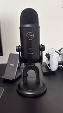 Blue Yeti USB Computer Microphone Black w/ Stand, Mute Button, Freestanding picture