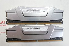 G.SKILL Ripjaws V 32GB (2x16GB) DDR4-3200 288-Pin DIMM XMP F4-3200C16S-16GVS picture