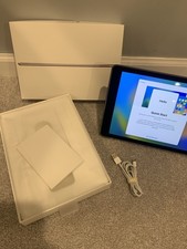 Apple iPad Pro (9.7-inch) A1673 128 GB, Wi-Fi, 9.7 in - Space Gray picture