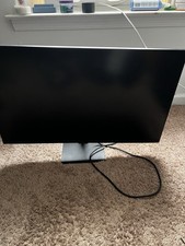 27-inch 4K UHD monitor (3840 x 2160 resolution) with an IPS panel and USB-C picture